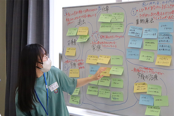 2024年度医療系学部合同授業「医療コミュニケーション」を実施しました