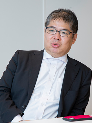 Photograph of Associate Professor Mitsuhiro Ogawa