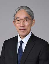 Dean Faculty of Pharmaceutical Sciences Yoichiro Arata
