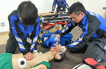 What is a emergency medical technician?