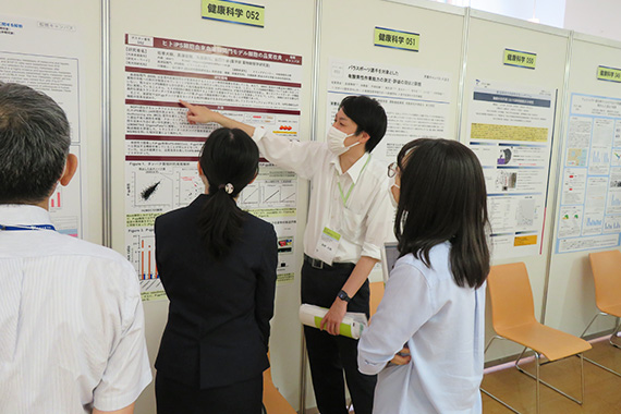 The 5th Teikyo University Research Exchange Symposium was held