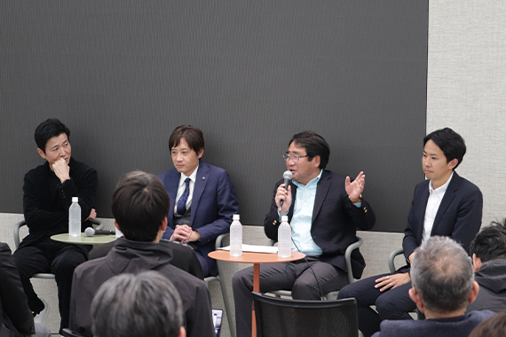 マラソンSYMPO in ジャパン2025の特別記念トークショーに駅伝競走部監督 中野孝行が登壇しました