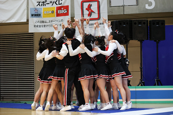 チアリーディング部が第12回世界選手権大会で優勝、第37回全日本大学選手権大会の各部門で優勝しました