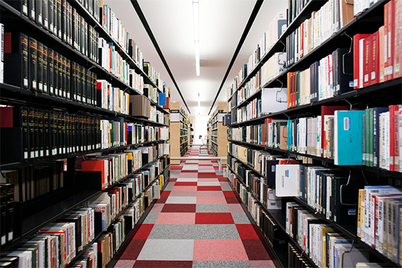 Teikyo University Media Library Center (MELIC)