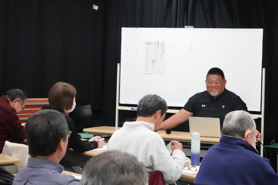 ラグビー部相馬朋和監督が「ひの市民大学『大学連携コース』」で講義を提供しました