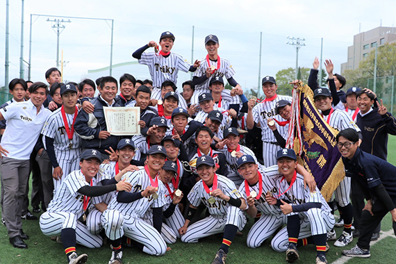 準硬式野球部が関東地区大学準硬式野球選手権大会で創部46年目での初優勝を成し遂げました