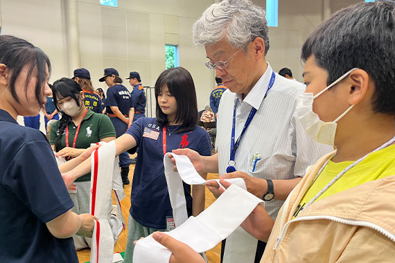 帝京大学ELS研究会が防災訓練に参加し講習を行いました