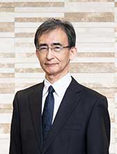法学部長　天日　隆彦