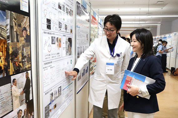 第8回帝京大学研究交流シンポジウムを開催しました