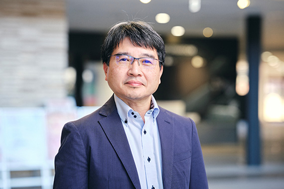 Associate Professor Chiyo of Faculty of Languages and Cultures gave a lecture titled "Why Can't Latin America Solve Social Problems?"