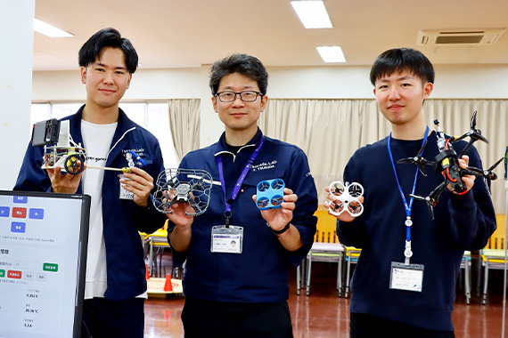 手のひらドローン01