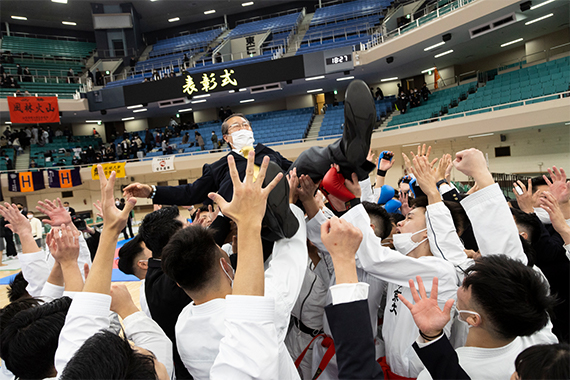 空手道部が全日本大学空手道選手権大会で全4種目優勝「4冠」を成し遂げました