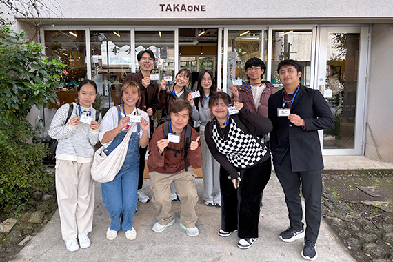 TAEPに所属する留学生が高尾山ガイドボランティアの練習会に参加しました