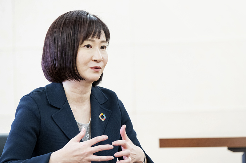 Photograph of OKINAGA Hiroko, Head of Center