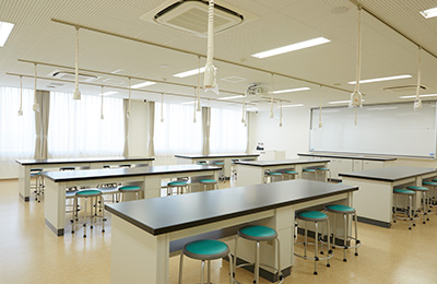 基礎工学実習室