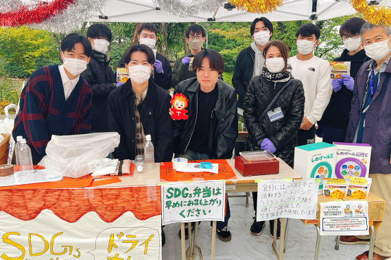 法学部朴井ゼミがゲストスピーカーを招いて災害備蓄に関する講演を実施しました