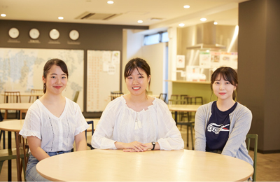 Interview with Resident Assistants and international Students