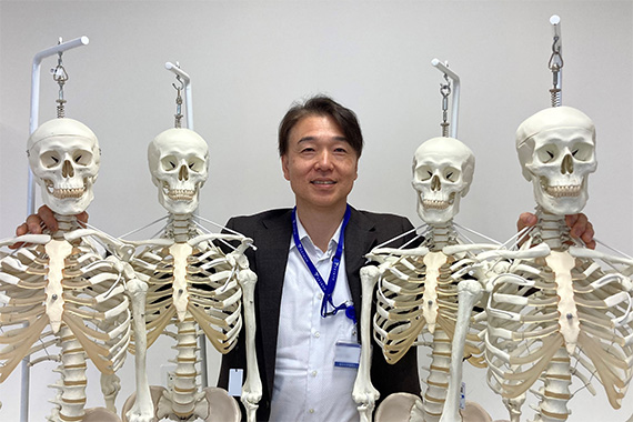 壇講師がホネホネ体験講座「鳥の手羽先、ホネホネ大解剖！－手羽先で学ぶ！鳥の骨格標本づくり－」を実施しました
