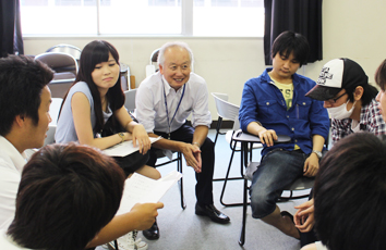 企業出身の教員による実学教育 帝京大学 企業出身の教員による実学教育 帝京大学