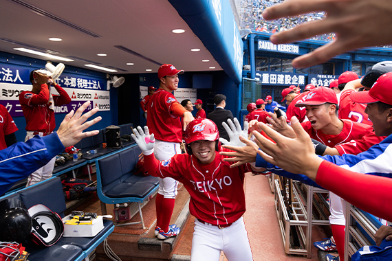 硬式野球部は横浜市長杯関東地区大学野球選手権大会で創部史上初の勝利を挙げ、シーズンを終えました