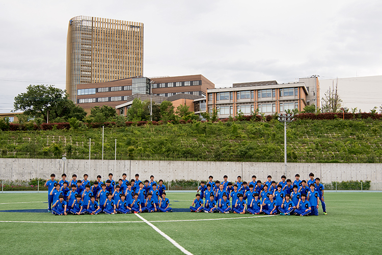 Group photo of Ekiden (Road Relay) Club