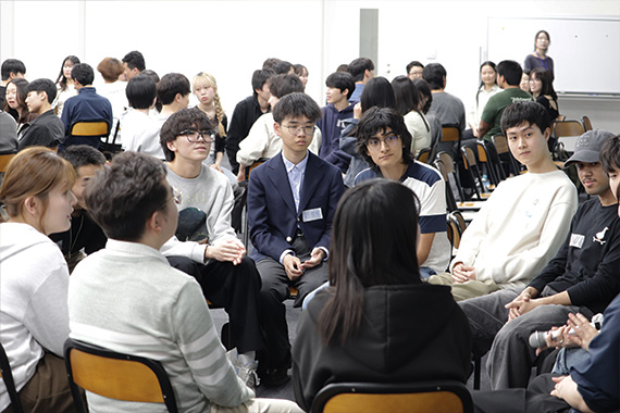 八王子キャンパスで新入留学生歓迎会を開催しました