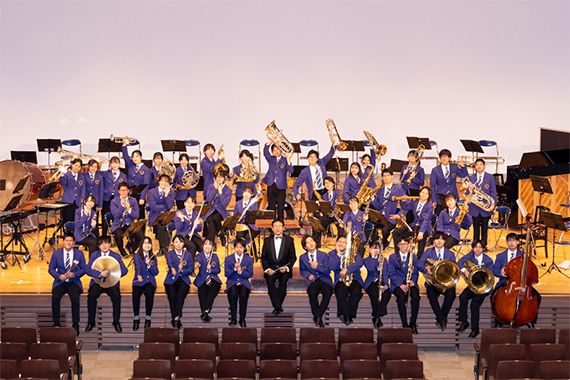 The brass band club held the 49th regular concert