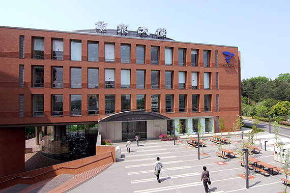 帝京大学メディアライブラリーセンター（MELIC）