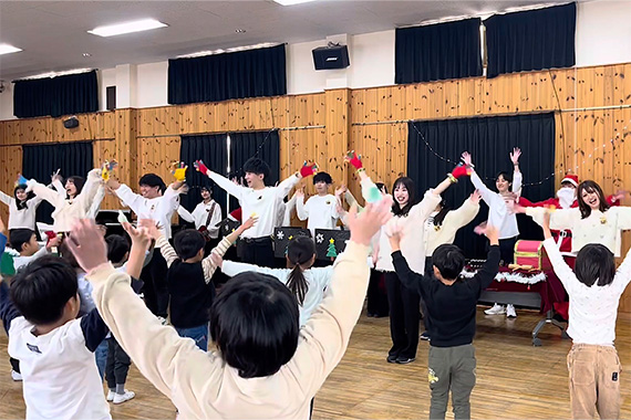 田﨑ゼミが川崎市の幼稚園で参加型演奏会を行いました