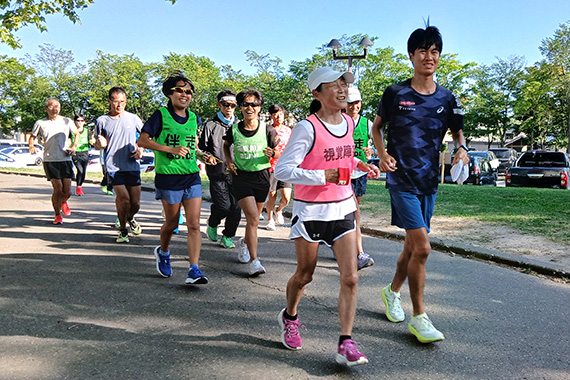駅伝競走部が日本ブラインドマラソン協会主催のブラインドマラソン合宿に伴走者ボランティアとして参加しました