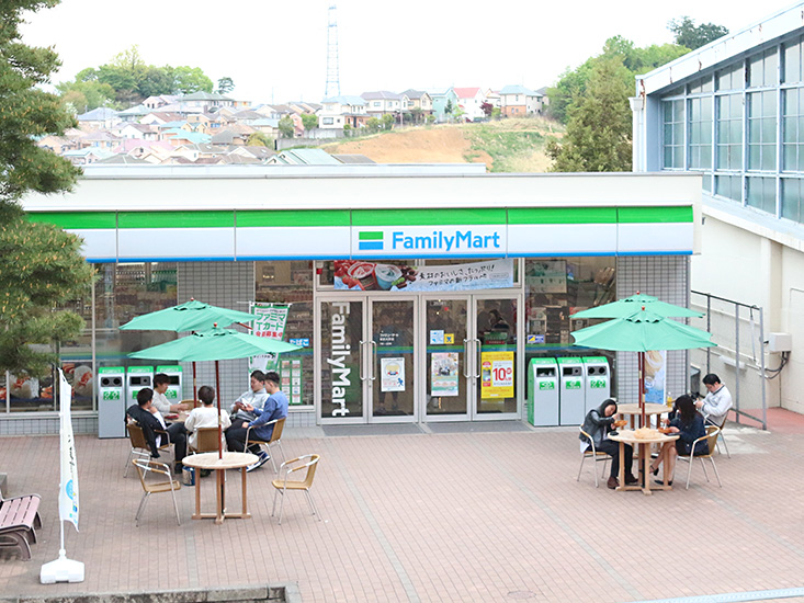 Family Mart