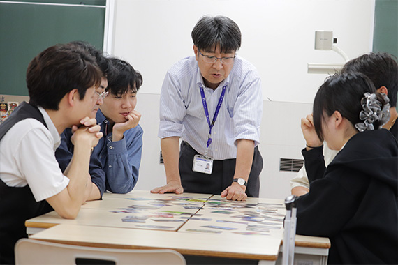 大学院教職研究科の授業「教育実践リフレクション」に日野市教育委員会が参加されました