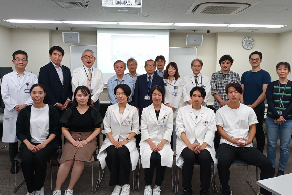 We held a public health practice report session for the School of School of Medicine.