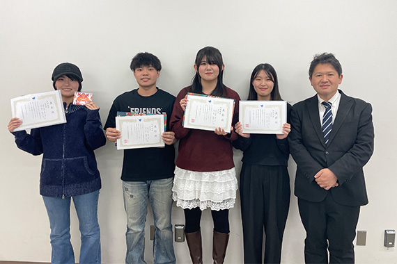 外国語学部山﨑ゼミの学生が第3回「みんなの台湾修学旅行ナビ」台湾教育旅行プランニング大賞で受賞しました