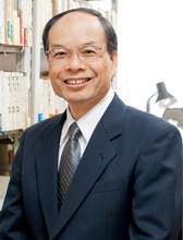 Dean of the Department of Human Cultures, Kohei Kimura