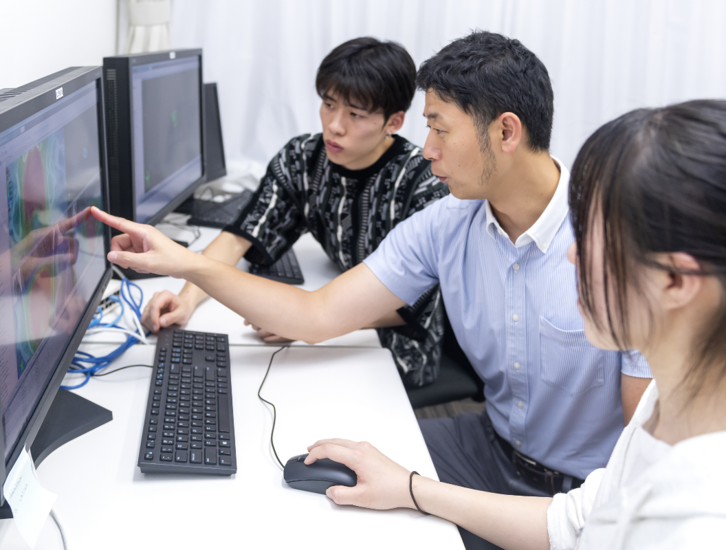 診療放射線技師時代から画像処理の研究をしていたというが、AIなどのデータサイエンスは独学で学んだ