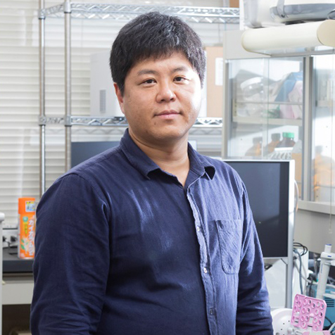 Hirofumi Enomoto Associate Professor