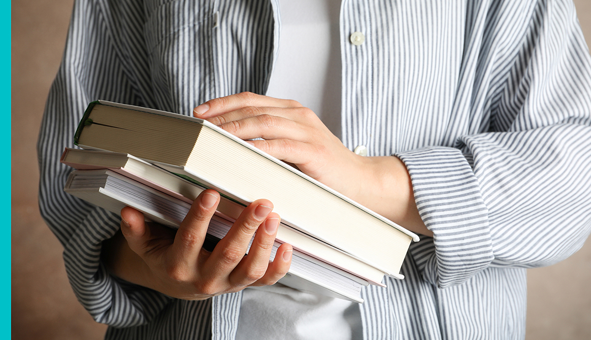 試験に向けて行った対策は？一番苦労したことは？教員採用選考試験に合格した卒業生に話を聞いてみた。