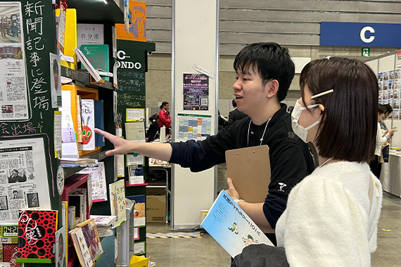 第26回図書館総合展に帝京大学メディアライブラリーセンターが出展しました