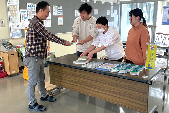 宇都宮キャンパス学友会が「もったいないりぶっく」に参加しました