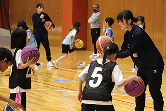 女子バスケットボール部がTEIKYOマルチスポーツカーニバルを実施しました