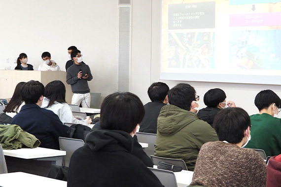 経済学部ゼミ研究報告会を実施しました
